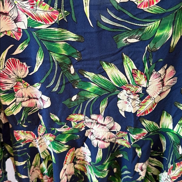 Label of Love Tropical Dress - Picture 8 of 8